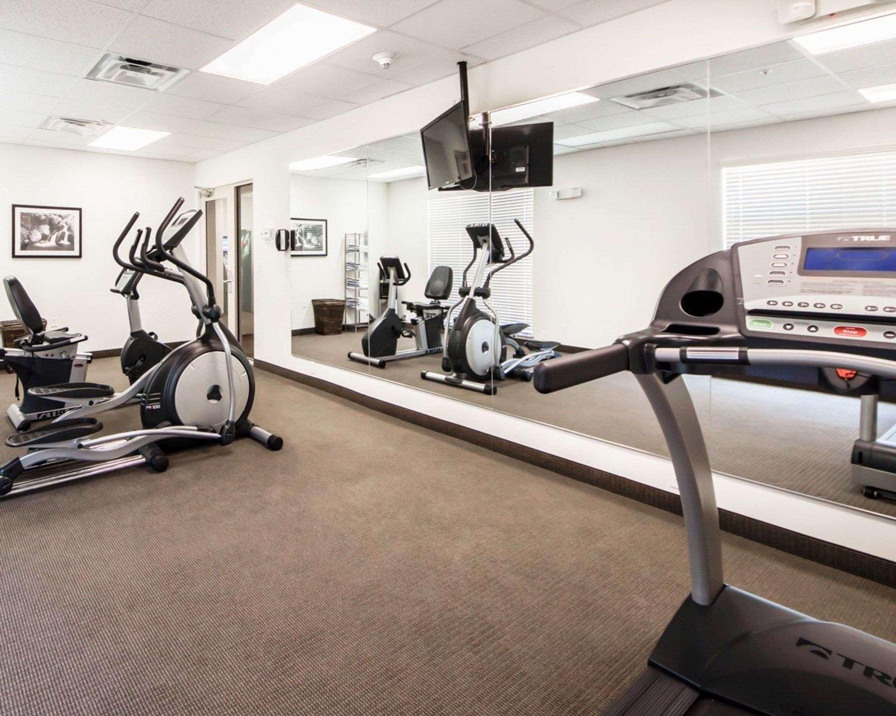 Sleep Inn & Suites Hennessey North Экстерьер фото