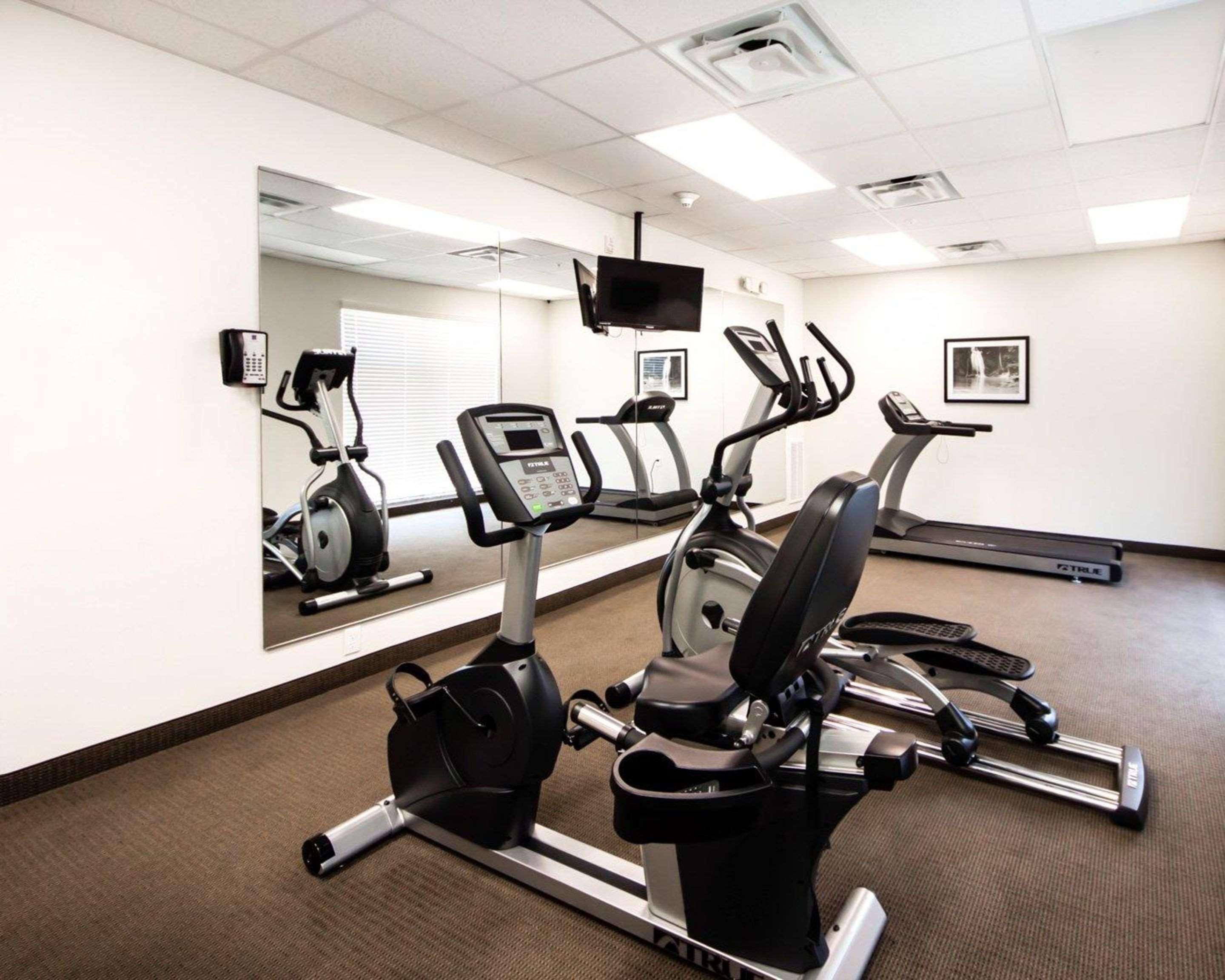 Sleep Inn & Suites Hennessey North Экстерьер фото