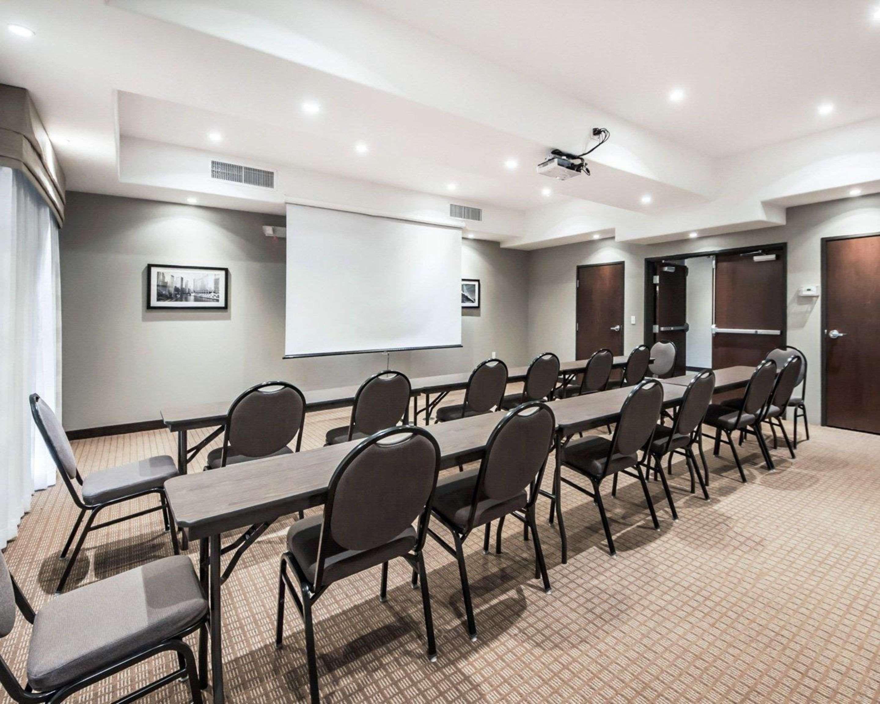 Sleep Inn & Suites Hennessey North Экстерьер фото